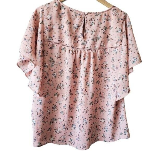 Love & Legend | Floral  & Flouncy Ruffle Sleeve - Picture 2 of 9